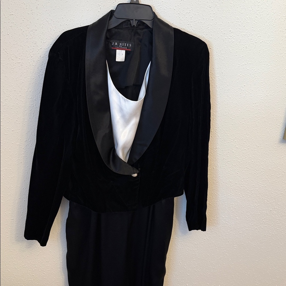 Elegant Black and White Women's Jumpsuit